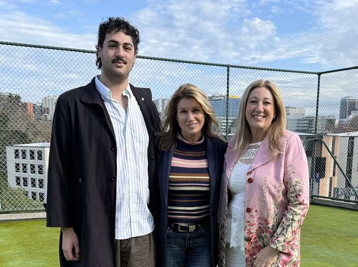Former Kiwi Fern Kelly Maipi and her partner Phil Pirihi with agent Jayne Kiely. The couple were at the end of their tether when they applied to take part in the second season of AA Insurance Location Location Location NZ. Photo / Supplied