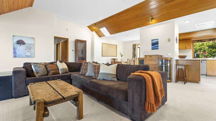 26 and 28 Napier Road Hilltop_16