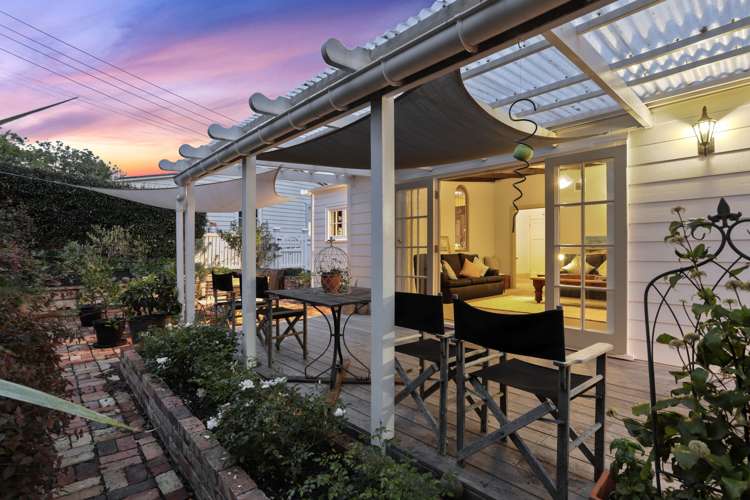 15 Huia Road Titirangi_4