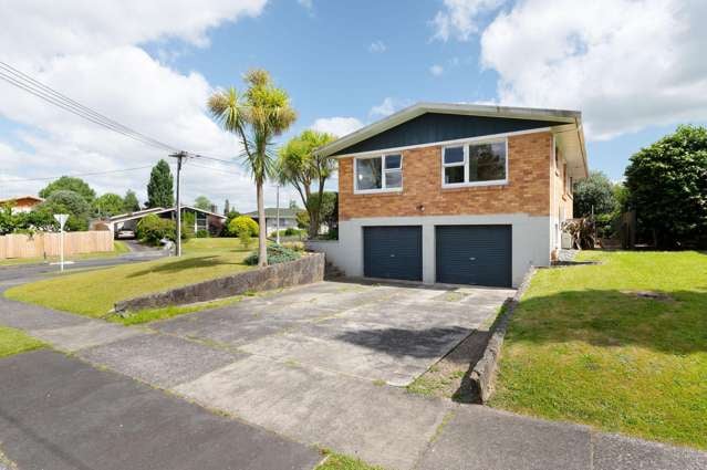 Corner-Site Charmer in Chartwell