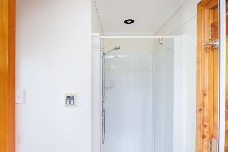 121-123 High Street Bulls_22