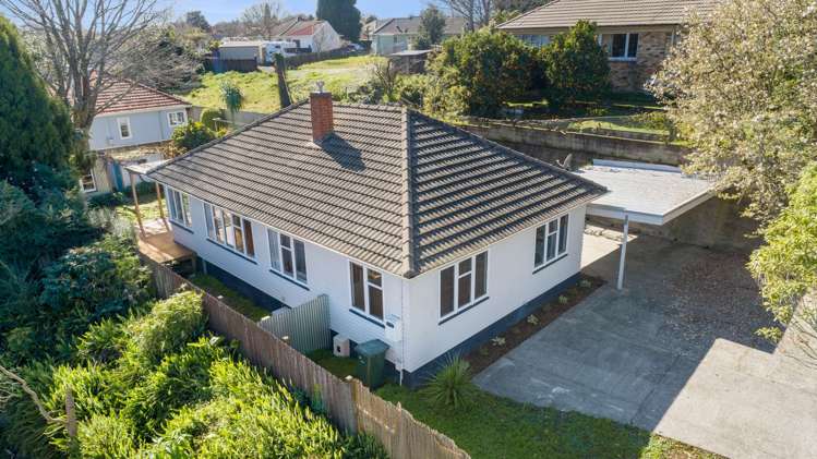 1 Brookfield Street Hamilton East_17