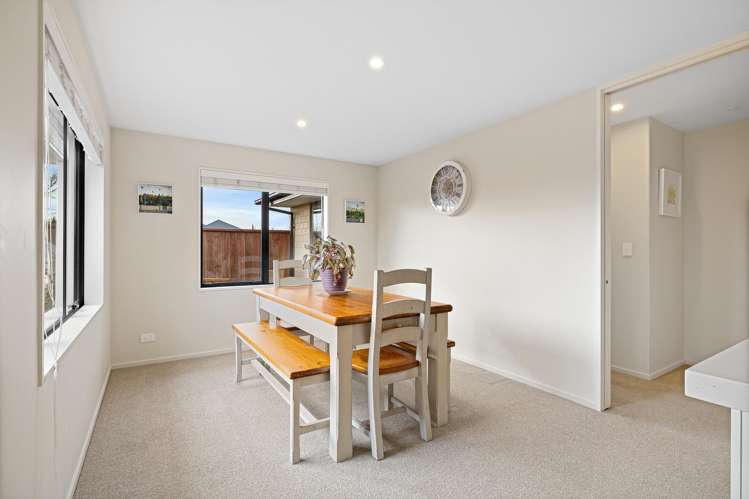 14 Eastfield Drive Lincoln_15