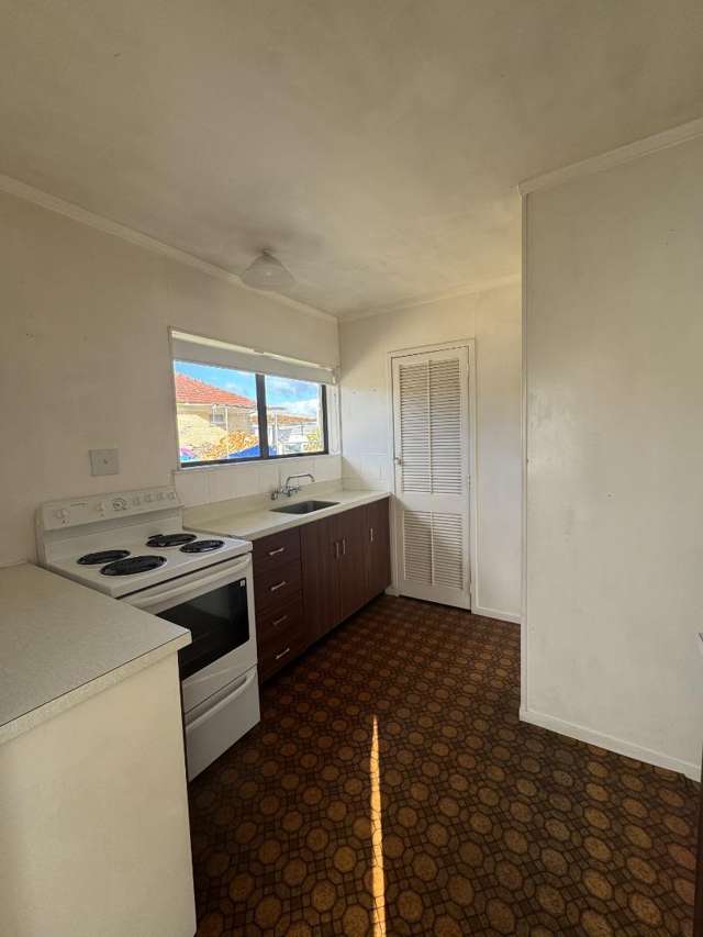 27a Kamo Road 2031_1