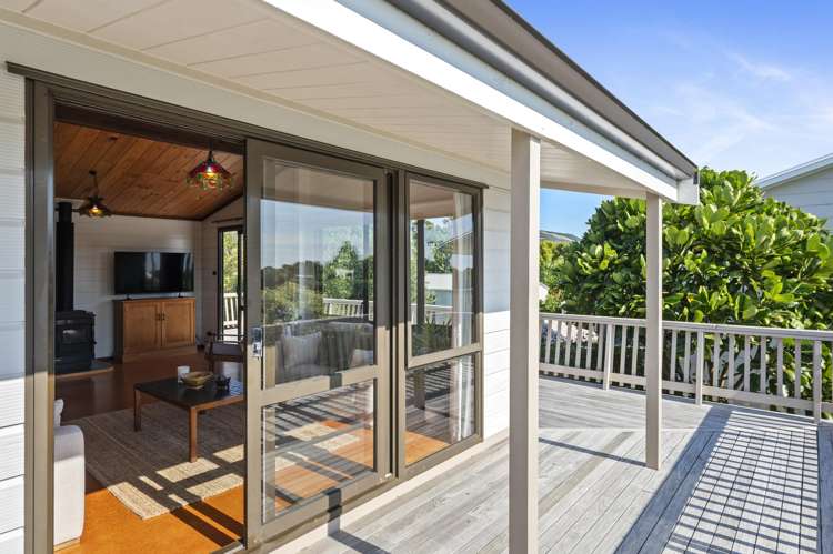 29 Harper Road Waimarama_12