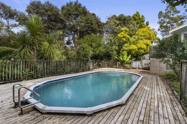 87 Carter Road Oratia_6