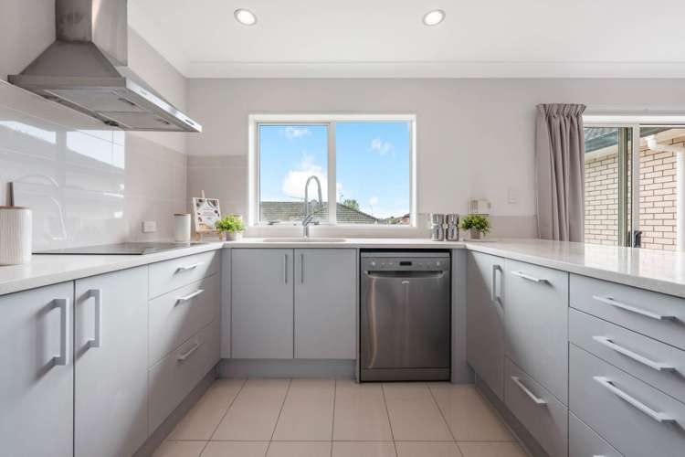 12 Ridgefield Lane East Tamaki Heights_9