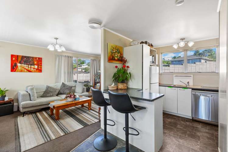 27 Clyma Place Massey_19