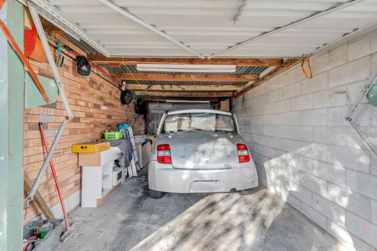 2/8 Keystone Avenue Mt Roskill_9