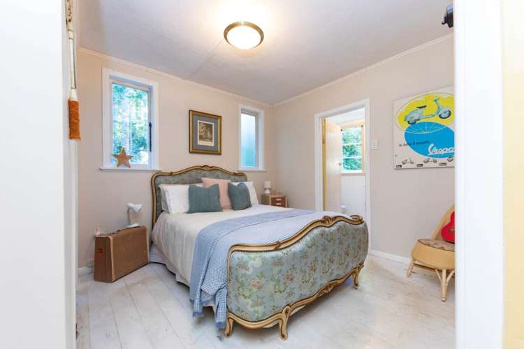 43 Kauri Point Road Laingholm_9