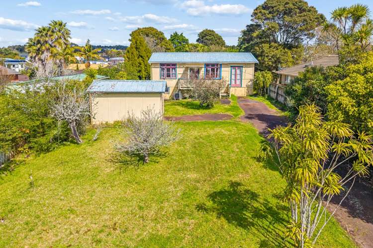 13 Willerton Avenue New Lynn_10