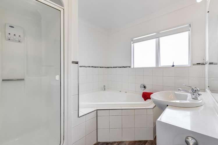 4 Charles Henry Place Harrowfield_13