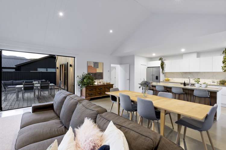 5 Hicks Road Lower Shotover_3