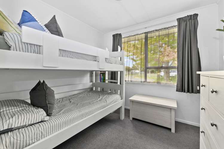 14 Luke Place Fairy Springs_9