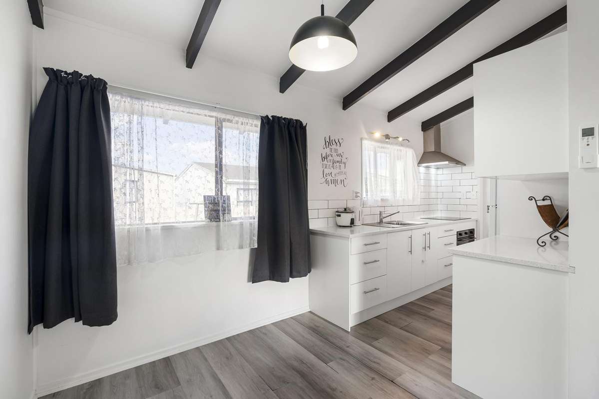 2/56 Henwood Road_3