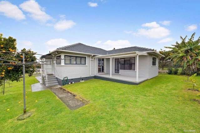 61 Taikata road Te Atatu Peninsula_1