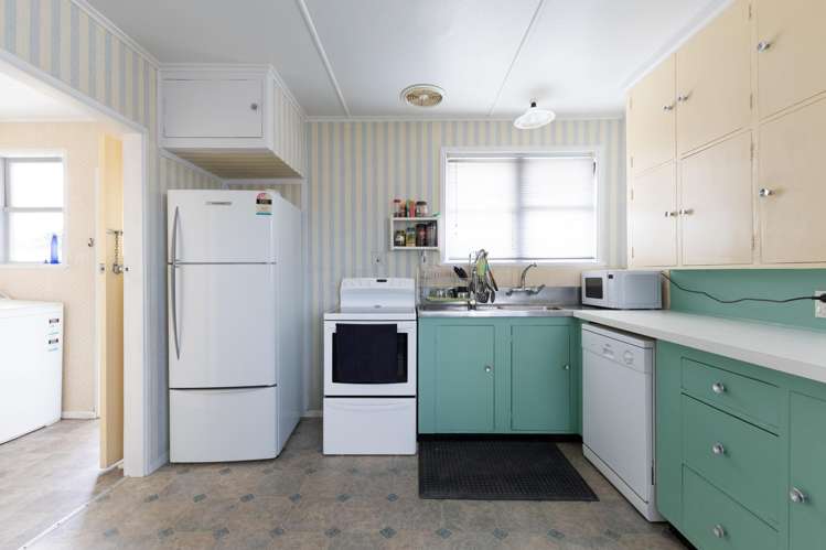 24 Clyde Crescent Roslyn_4