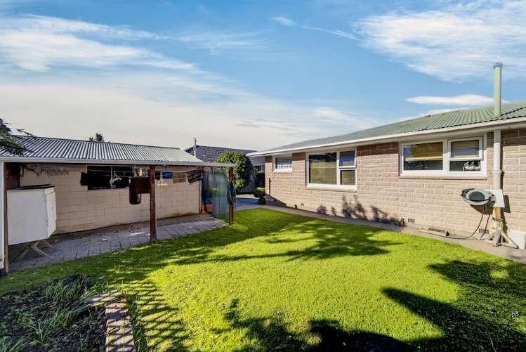 77 Cutts Road Russley_16