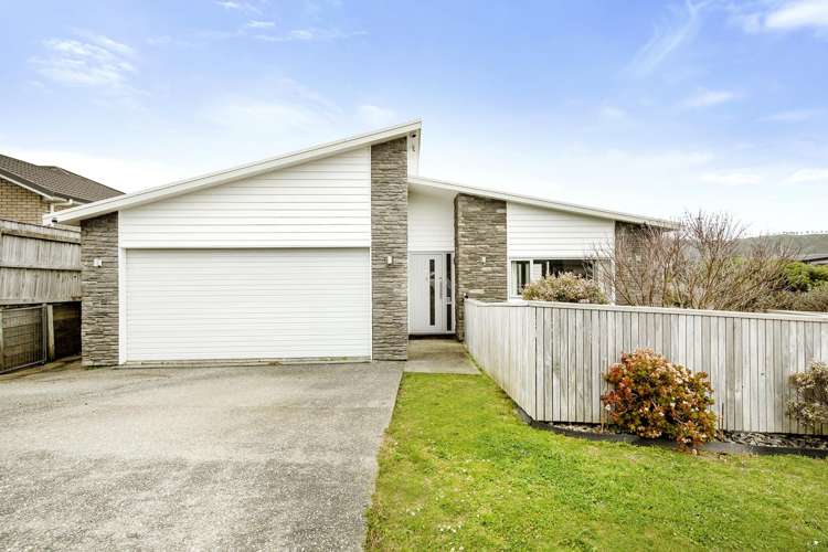 15 Paparoa Crescent Aotea_20