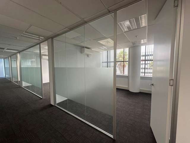 22 Amersham Way City Centre_1