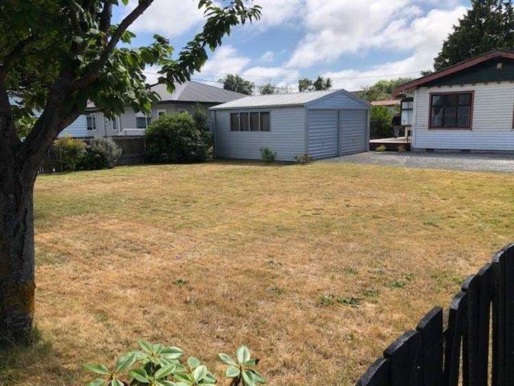 335 Breezes Road Aranui_28