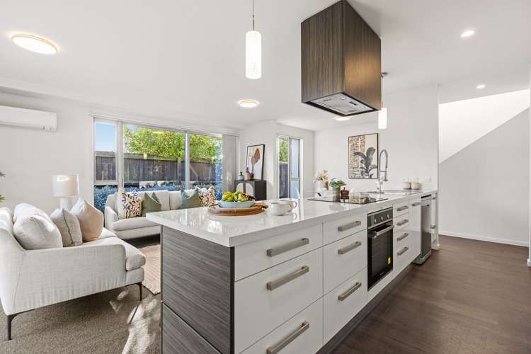 5/670 Ferry Road Woolston_2