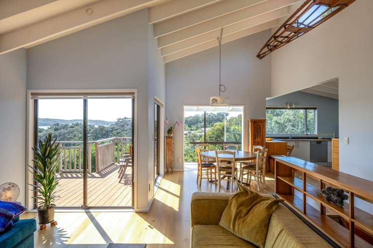 63 Kennedy Point Road Surfdale_5