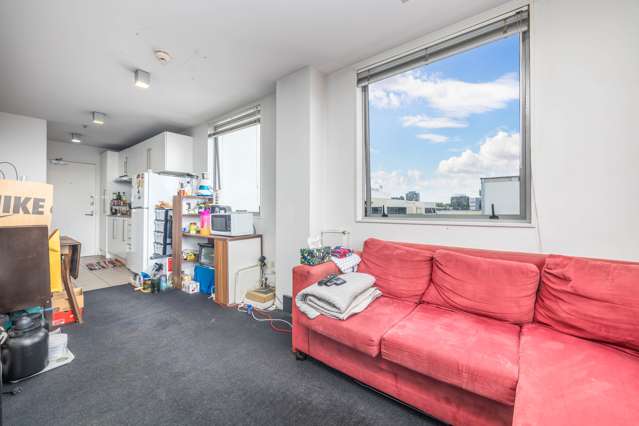11j/15 City Road Auckland Central_1