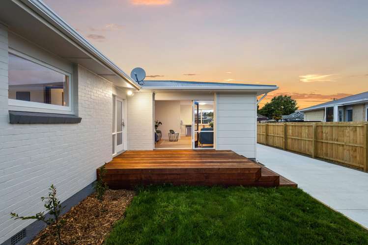 11 Ontario Place Wainoni_13