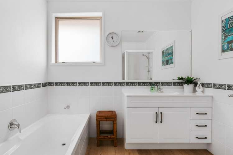 69 Athfield Drive Bethlehem_19