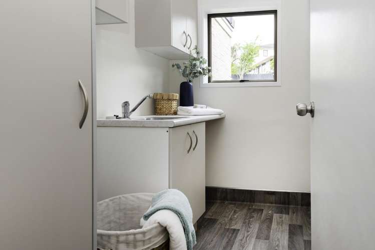 2/30 Curacao Place Half Moon Bay_11