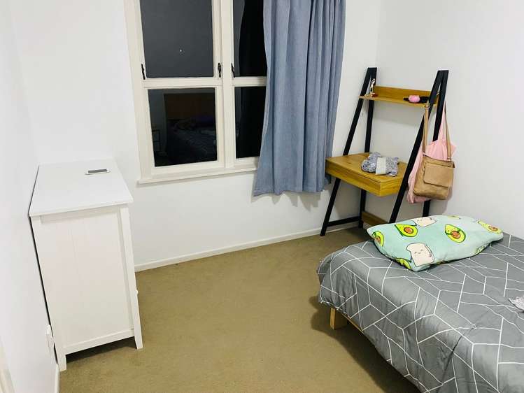 60 Cobham Crescent Kelston_9