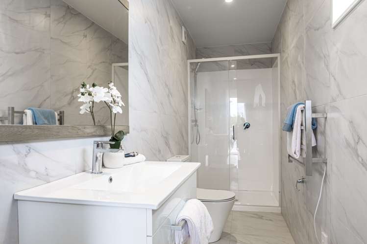 64 Lemnos Place Titirangi_18