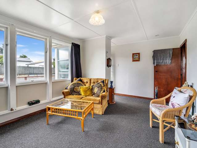 1 Hartgill Crescent Dannevirke_2