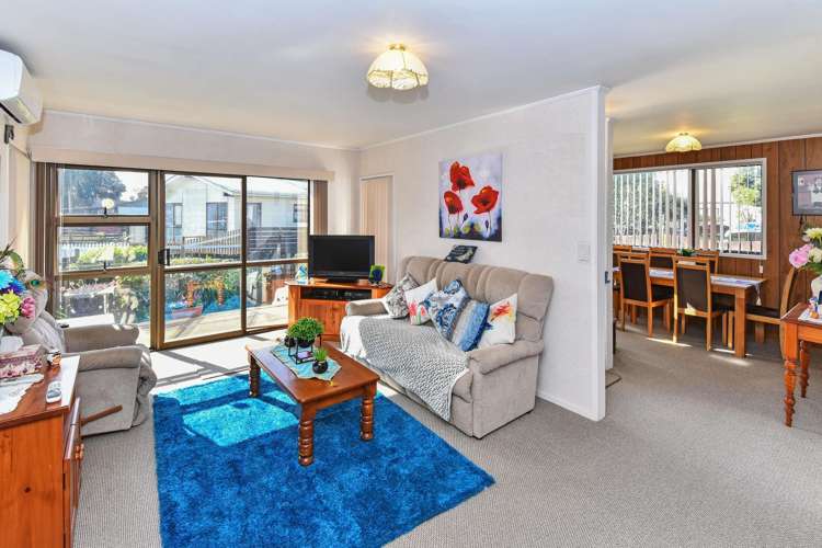 14 Le Havre Place Takanini_2