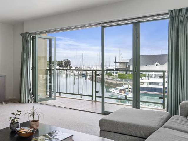 Waterfront Lifestyle, Double Rental