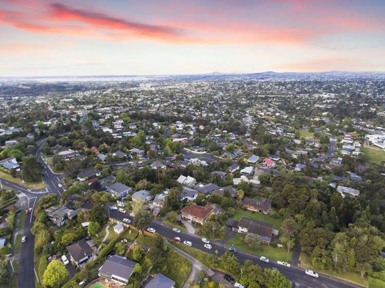 62 Shetland Street Glen Eden_23