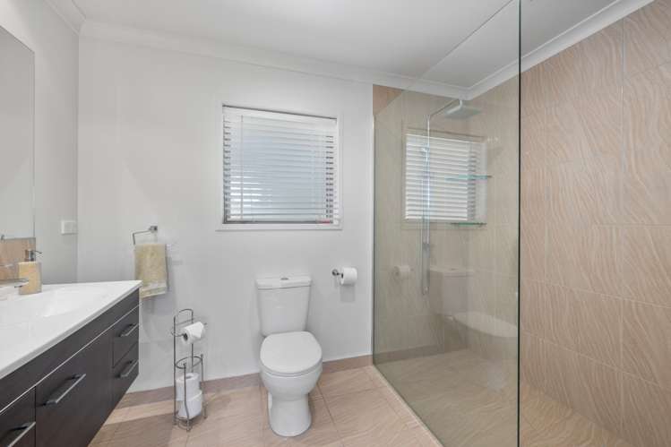 2 Harbour View Heights Picton_13