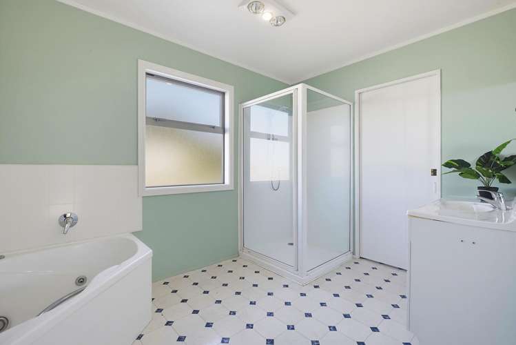 128 Pikarere Street Titahi Bay_16