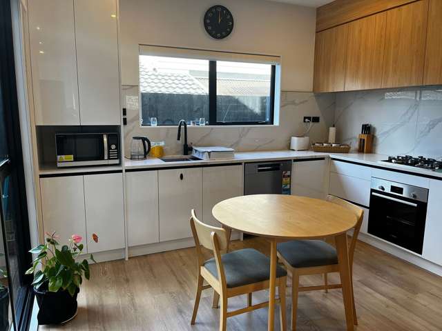 701 Massey Road Mangere_1