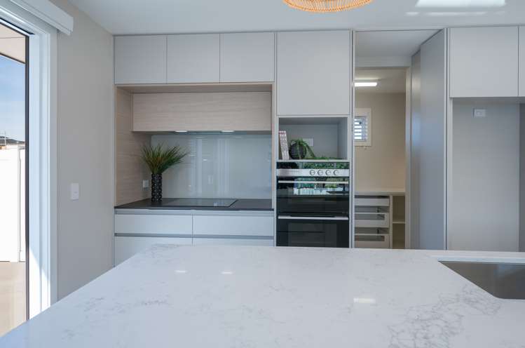 72 Les Wakefield Road_3