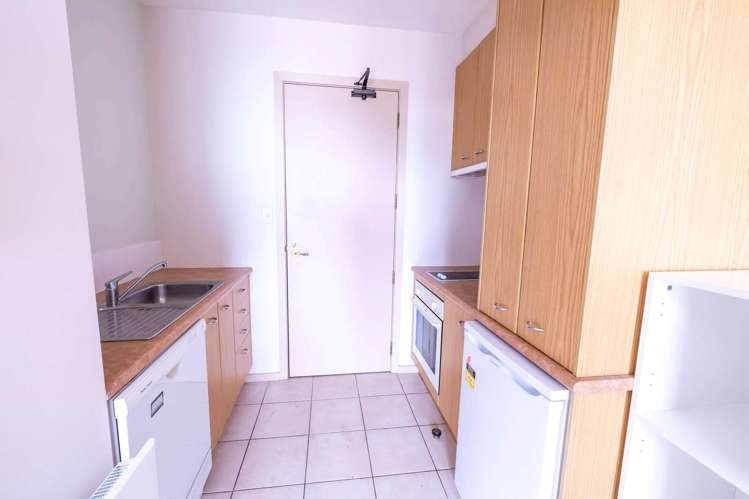 9k/14 Waterloo Quadrant Auckland Central_6