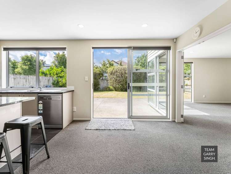 30 Phar Lap Crescent Takanini_8