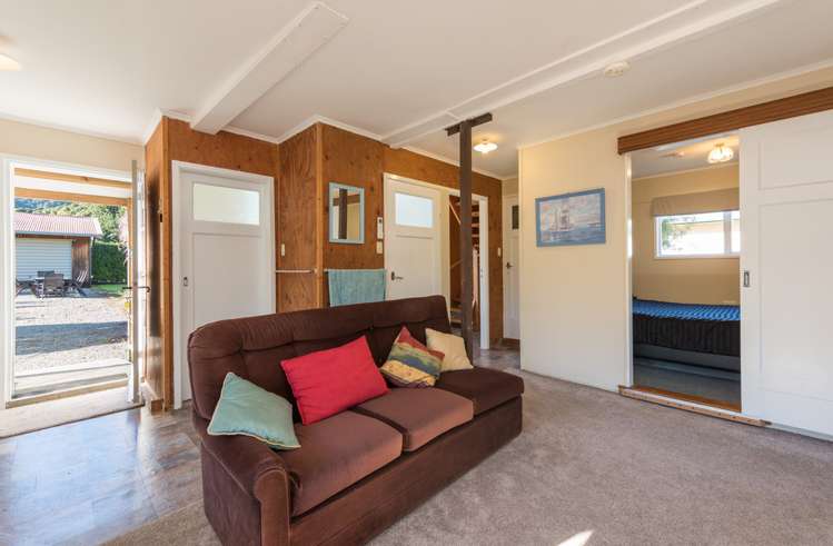 16 Renata Road Okiwi Bay_14