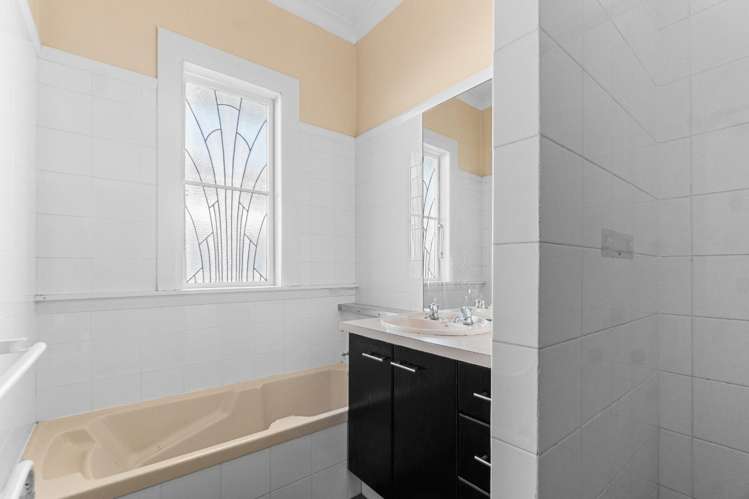 32 Linwood Avenue 1727_13