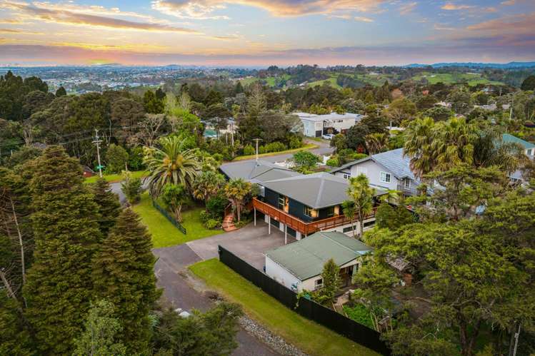 18 Awhiorangi Promenade Swanson_1