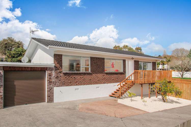 1/5 Cezanne Place New Lynn_0