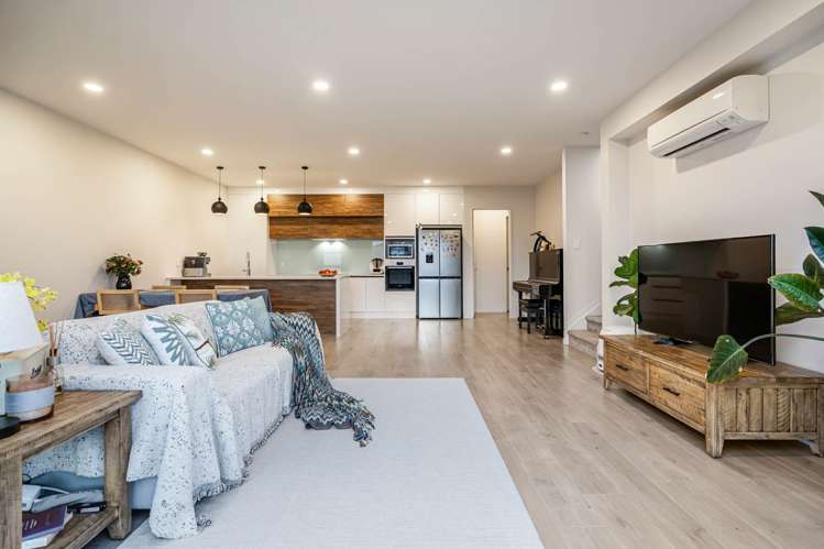 8 Arran Point Parade Millwater_7