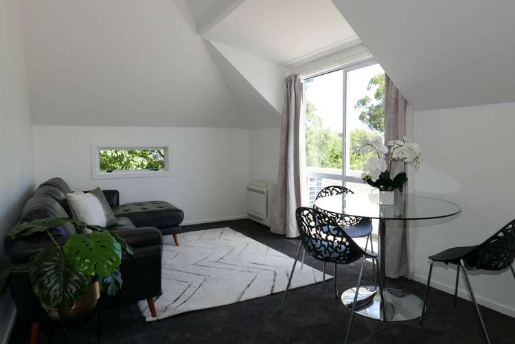 2/116 Hackthorne Road Cashmere_14