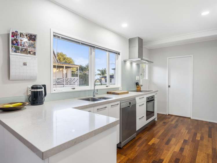 6 Camwell Close Bucklands Beach_7